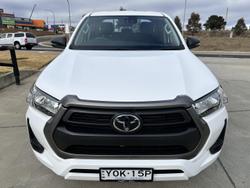 2022 Toyota
Hilux SR Hi-Rider
