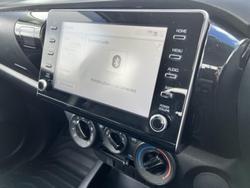 2022 Toyota
Hilux SR Hi-Rider