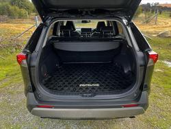 2021 Toyota
RAV4 Cruiser