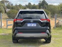 2021 Toyota
RAV4 Cruiser