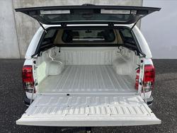 2018 Toyota
Hilux SR5