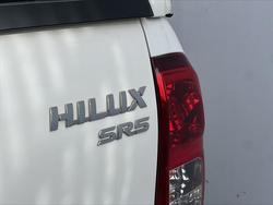 2018 Toyota
Hilux SR5