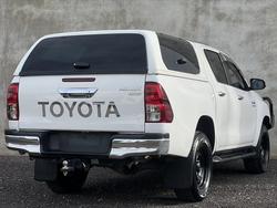 2018 Toyota
Hilux SR5