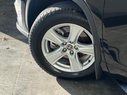 2022 Toyota
Kluger GX