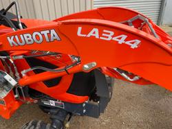 2025 Kubota
Bx2680v-Au-1 26Hp Sub Compact Rops Tractor & La344 Loader