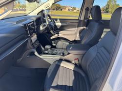 2025 Ford
Everest Sport