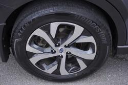2022 Subaru
Outback AWD Touring