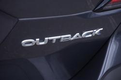 2022 Subaru
Outback AWD Touring