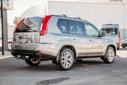 2012 Nissan
X-TRAIL Ti