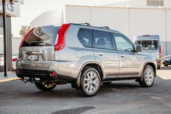2012 Nissan
X-TRAIL Ti