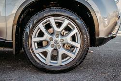 2012 Nissan
X-TRAIL Ti