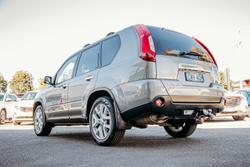 2012 Nissan
X-TRAIL Ti