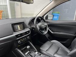 2016 Mazda
CX-5 Akera
