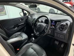 2015 Renault
Captur Dynamique