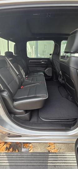 2025 RAM
1500 Laramie Sport Hurricane SO RamBox