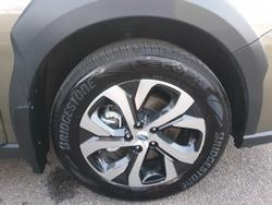 2021 Subaru
Outback AWD Touring