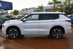 2023 Mitsubishi Outlander PHEV Exceed