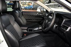 2023 Mitsubishi Outlander PHEV Exceed