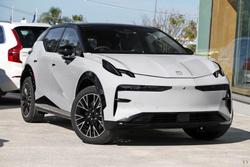 2025 Zeekr
                X AWD