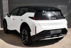 2025 Zeekr
X AWD