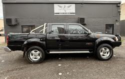2011 Nissan Navara ST-R D22 MY10 4X4 Midnight Black