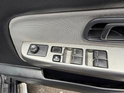 2011 Nissan Navara ST-R D22 MY10 4X4 Black