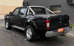 2011 Nissan Navara ST-R D22 MY10 4X4 Black