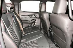 2025 Isuzu
D-MAX X-TERRAIN
