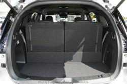 2025 Isuzu
                MU-X LS-T