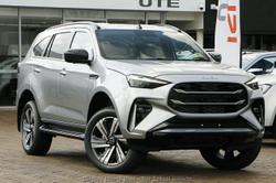 2025 Isuzu
                MU-X LS-T