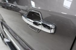 2015 Mitsubishi
Pajero Exceed