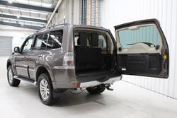 2015 Mitsubishi
Pajero Exceed