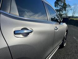 2019 Nissan
                X-TRAIL ST