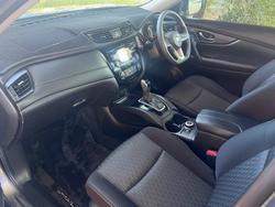 2019 Nissan
                X-TRAIL ST
