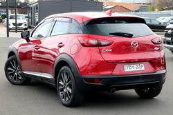 2016 Mazda
CX-3 Akari