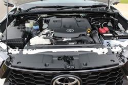 2025 Toyota
Hilux 4x4 2.8L Dsl D/C 6AT SR5 48V
