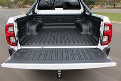 2025 Toyota
Hilux 4x4 2.8L Dsl D/C 6AT SR5 48V