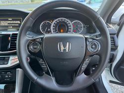 2015 Honda
Accord VTi-L