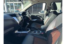 2019 Nissan
Navara ST-X