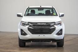 2025 Isuzu
D-MAX LS-M