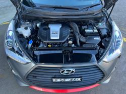 2017 Hyundai
Veloster SR Turbo