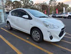2017 Toyota
Prius C