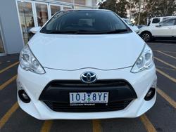 2017 Toyota
Prius C