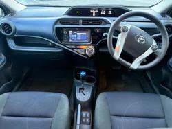 2017 Toyota
Prius C