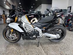 2024 Aprilia TUONO V4 Black