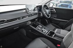 2025 Mitsubishi Outlander PHEV ES