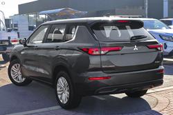 2024 Mitsubishi
Outlander PHEV ES