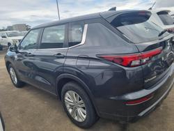 2025 Mitsubishi Outlander PHEV ES
