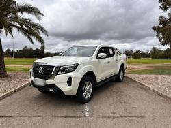 2024 Nissan
Navara ST