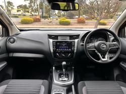2024 Nissan
Navara ST